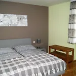 In Der Naehe Von Wien By Interhome 公寓 *