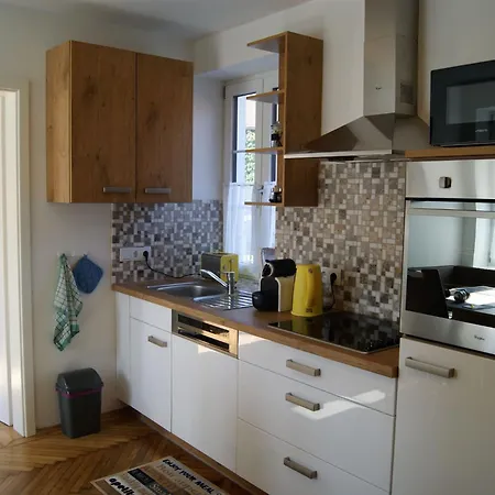 In Der Naehe Von Wien By Interhome *