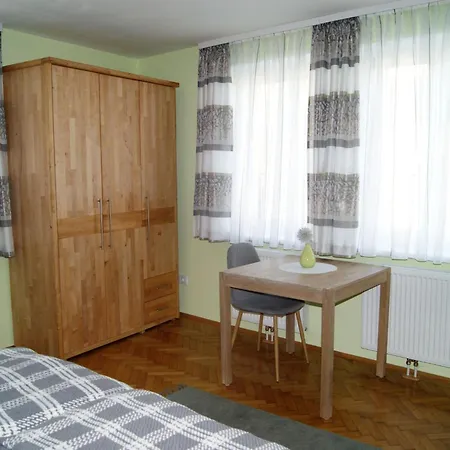 In Der Naehe Von Wien By Interhome